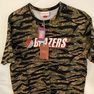 Portland Trailblazers Mitchell & Ness Camo T-shirt NWT